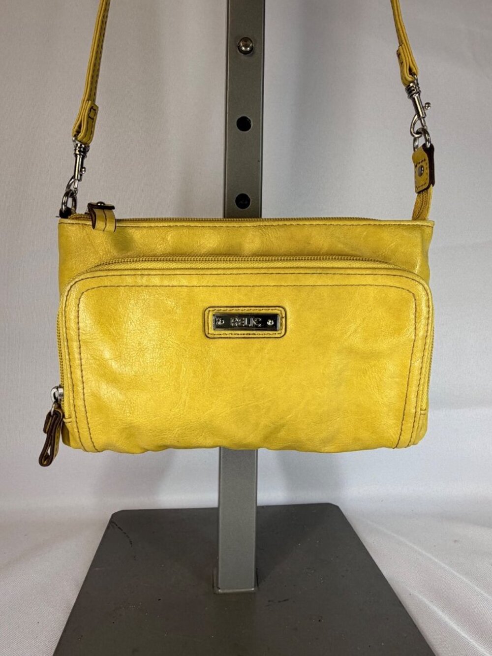 Relic by Fossil Crossbody Shoulder Purse Bag Yellow Zip Multi Pocket Y2k